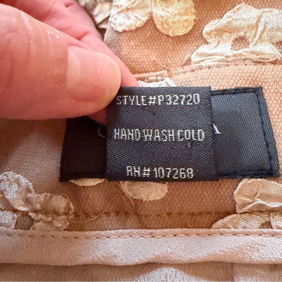 Garcia Floral Tan/Khaki Women's Shorts - Picture 10 of 11